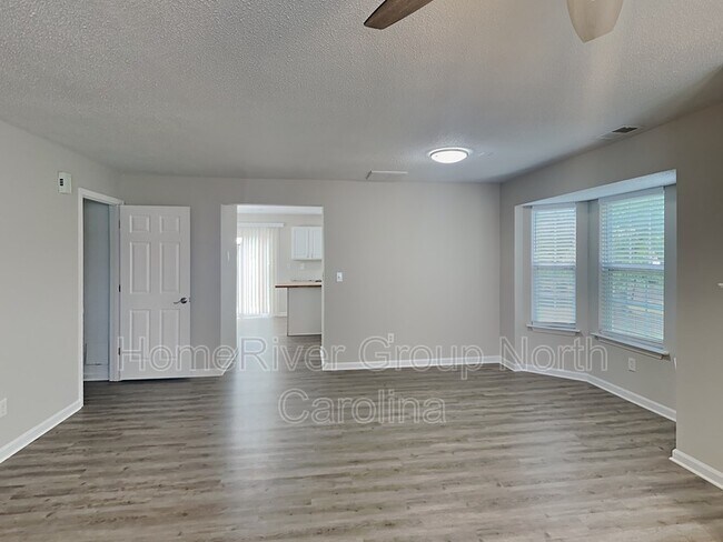Foto del edificio - 1300 Craven St
