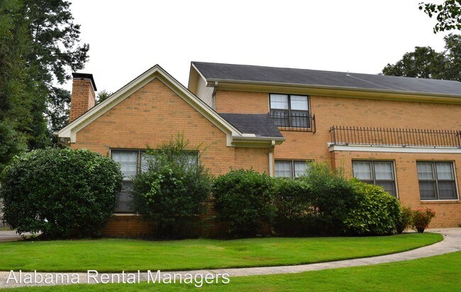 Building Photo - 3216 Westbrook Dr