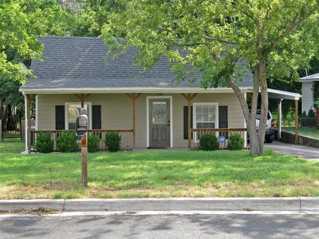 Building Photo - 1125 N Ollie St