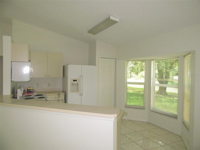Building Photo - 2716 Vogler Ln