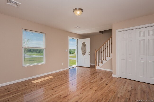 Foto del edificio - 13 Nature Ave