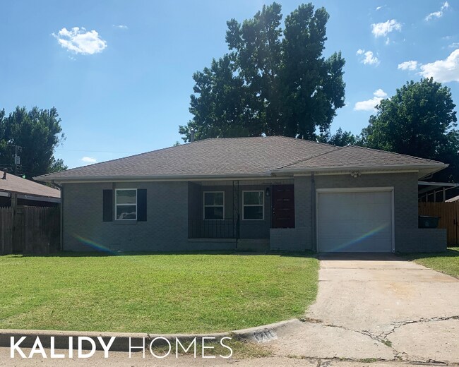 Photo - 1711 N Vermont Ave House