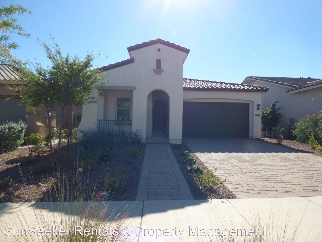 Primary Photo - 3 br, 2.5 bath House - 20571 W Nelson Place