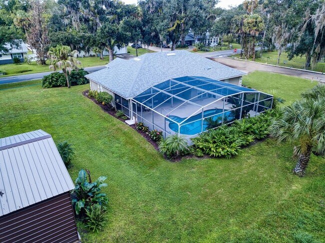Foto del edificio - 707 Corbin Park Rd