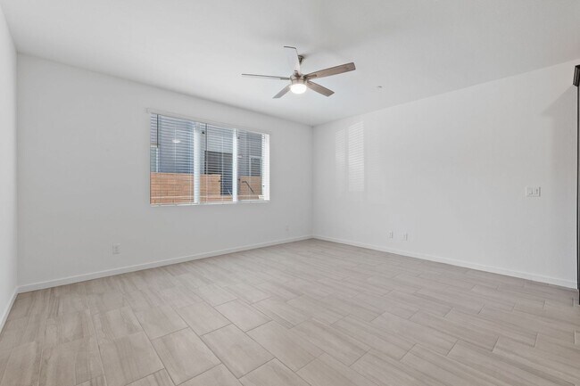 Foto del edificio - Brand New 3 Bedroom Townhome with Premium Upgrades & Resort-Style Amenities!