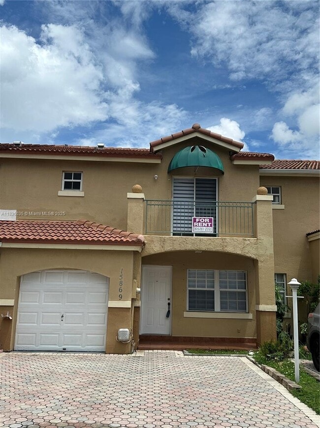Building Photo - 15869 SW 70th Terrace