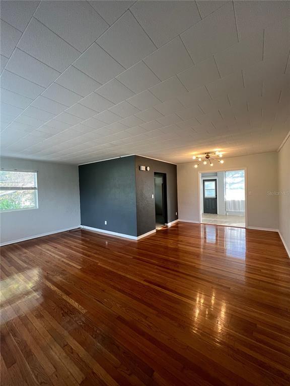 Building Photo - 275 S Halifax Dr
