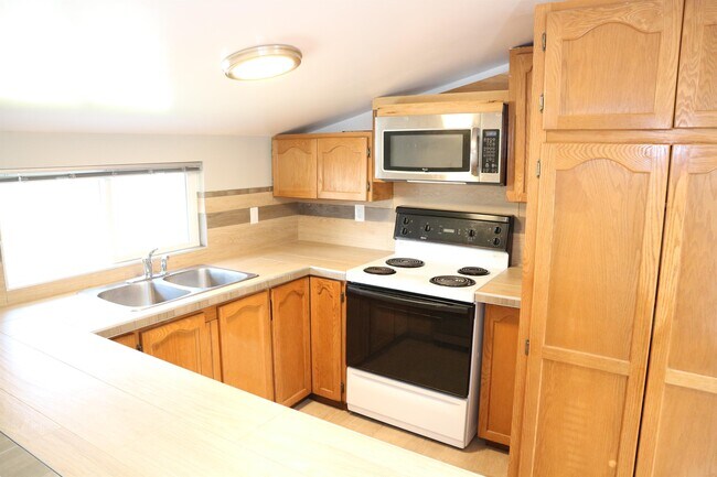 Photo du bâtiment - 796 E 12th Ave