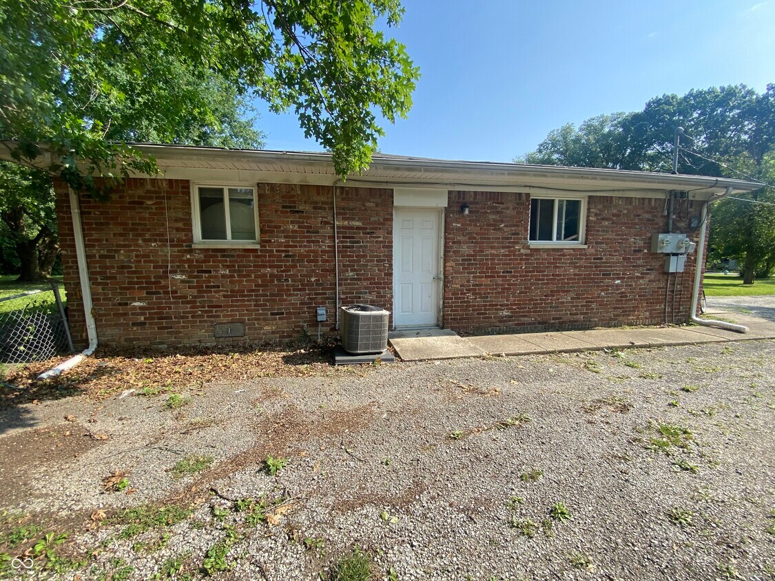 Foto del edificio - 1270 N Ridgeview Dr