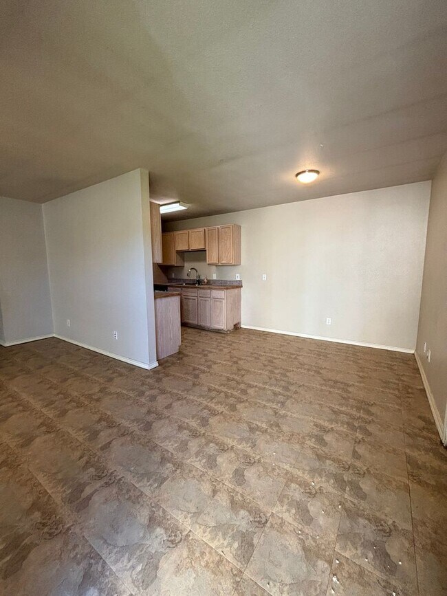 Foto del edificio - 8020-8022 Marydean Ave