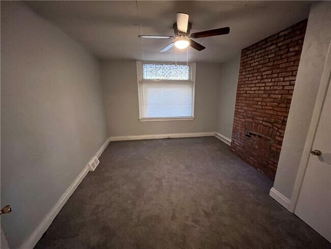Building Photo - 7484 McClure Ave