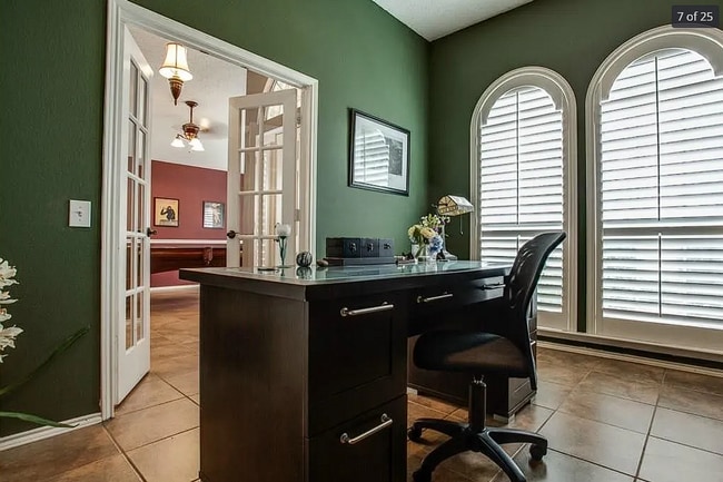 Building Photo - Grand Prairie Living – 4BR Home with Moder...