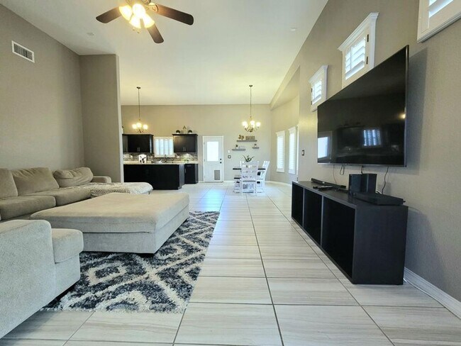Foto del edificio - Amazing 3 bedroom 2 bath home in West El Paso!