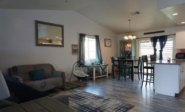 Building Photo - 2304 Hacienda Pl