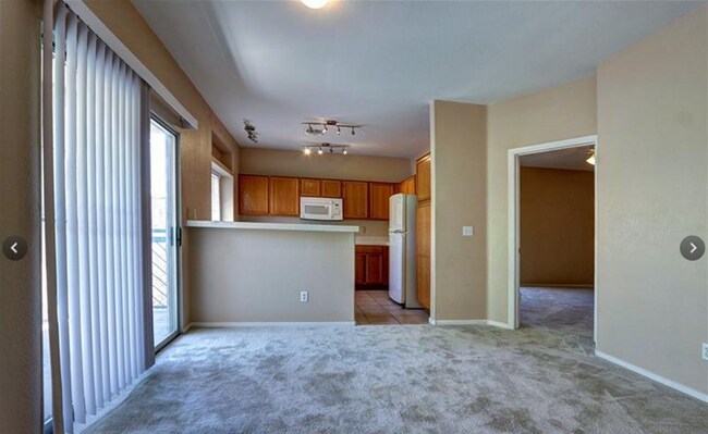 Building Photo - ***2 BR Condo Available Now***