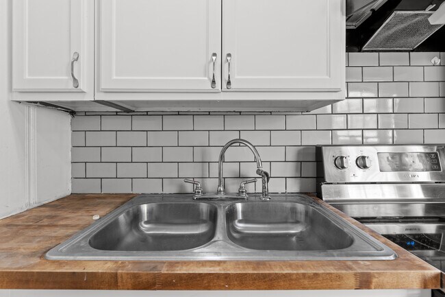 Foto del edificio - 2301 N 16th St