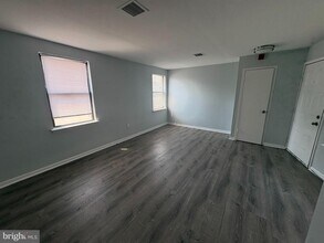 Building Photo - 7900 Frankford Ave
