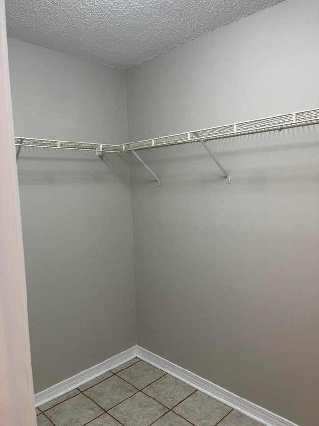 Foto del edificio - 1888 Bayou Dr