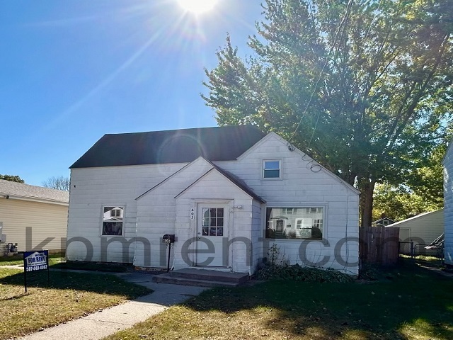 Primary Photo - 605 10th Ave SW
