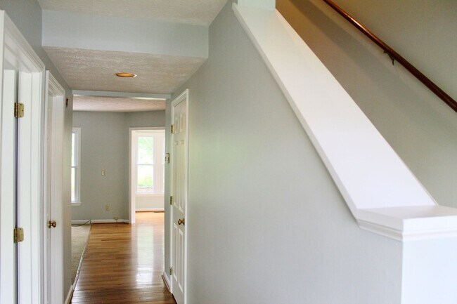 Foto del edificio - 736 Woodland Dr