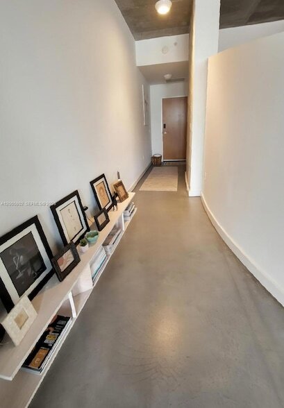 Photo - 300 S Australian Ave Apartment