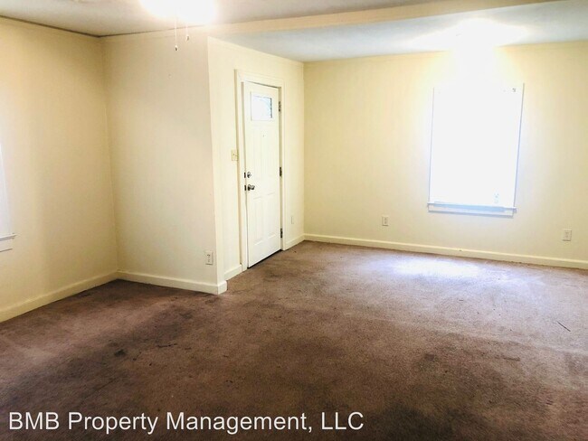 Foto del edificio - 3 br, 1 bath House - 1945 Gibson Street