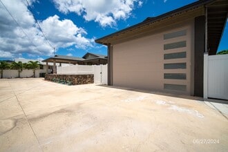Building Photo - 87-102 Kulaaupuni St
