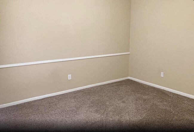 Foto del edificio - 6818 Thornwild Rd