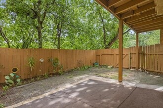 Building Photo - 6405 Chimney Creek Cir