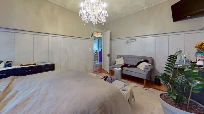 Building Photo - Charming, Great Value Newton 4-bed; Broker...