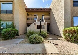 Building Photo - 8651 E Royal Palm Rd