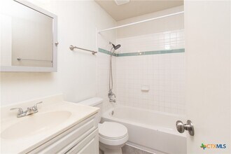 Building Photo - 1513 Janis Dr