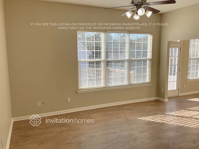 Foto del edificio - 502 Whitney Way