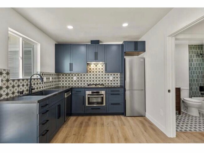 Foto del edificio - 3193 Juniper St