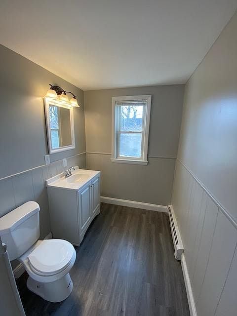 Building Photo - 682 Beech St