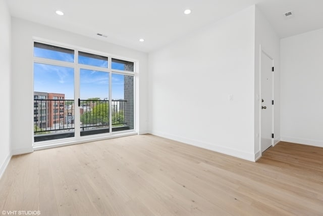 Foto del edificio - 3219 N Elston Ave