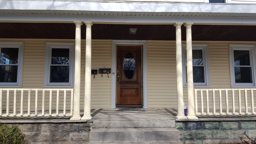 Primary Photo - 143 Washington Cir