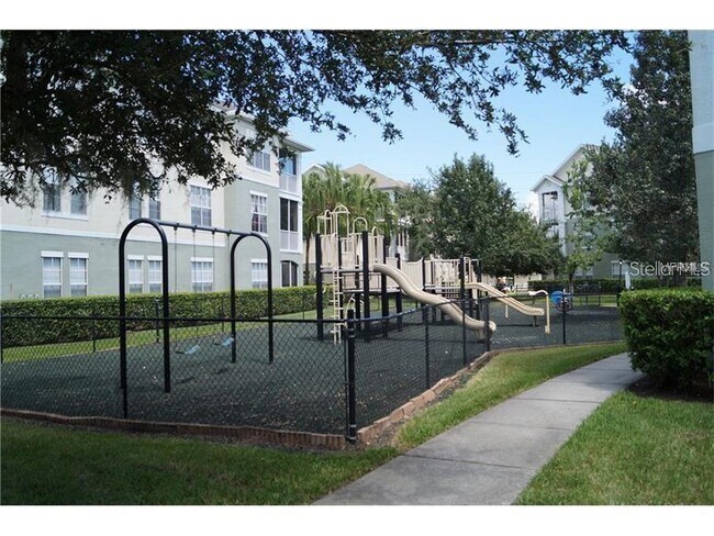 Foto del edificio - 9320 Crescent Loop Cir