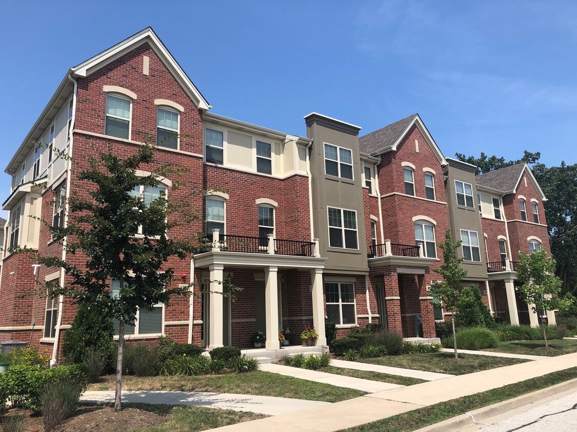 1234 Byrne Blvd, Vernon Hills, IL 60061 Townhome Rentals in Vernon