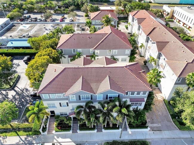 Foto del edificio - 290 NE 5th Ave