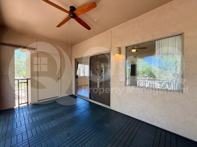 Foto del edificio - 16801 N 94th St