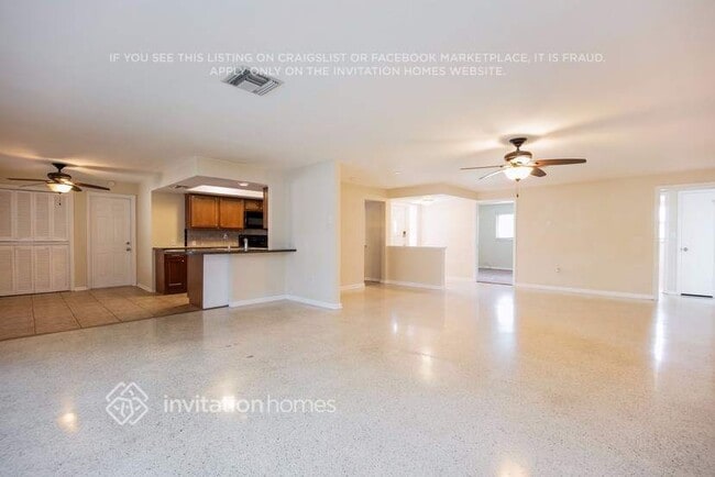 Foto del edificio - 1577 Manchester Blvd