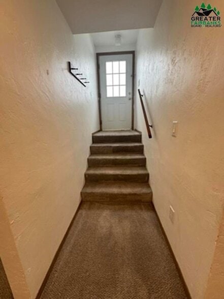 Building Photo - 2605 S Barnette St