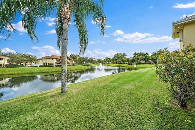 Foto del edificio - 14  Amherst Court B Royal Palm Beach Fl 33411