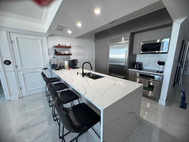 Foto del edificio - 1830 S Ocean Dr