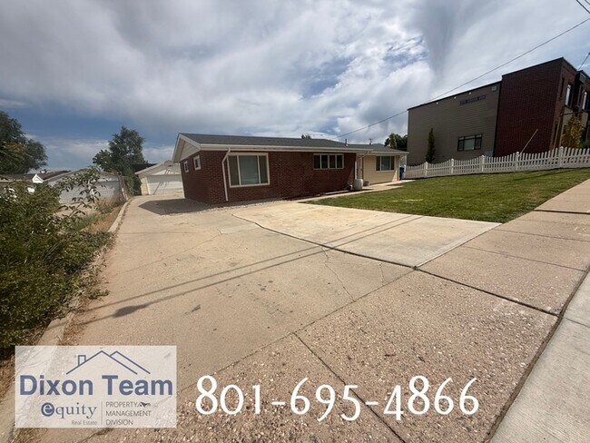 Building Photo - 44 W 150 N