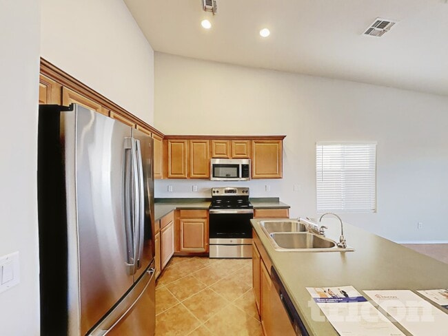 Foto del edificio - 41180 W Bravo Dr