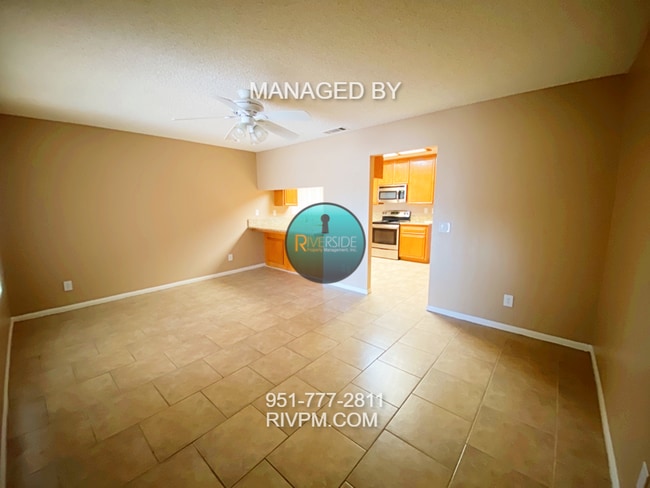 Building Photo - 360 Myrl Pl