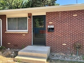 Building Photo - 3012 Butternut Dr