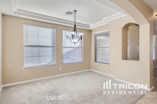 Foto del edificio - 12650 W Marshall Ave